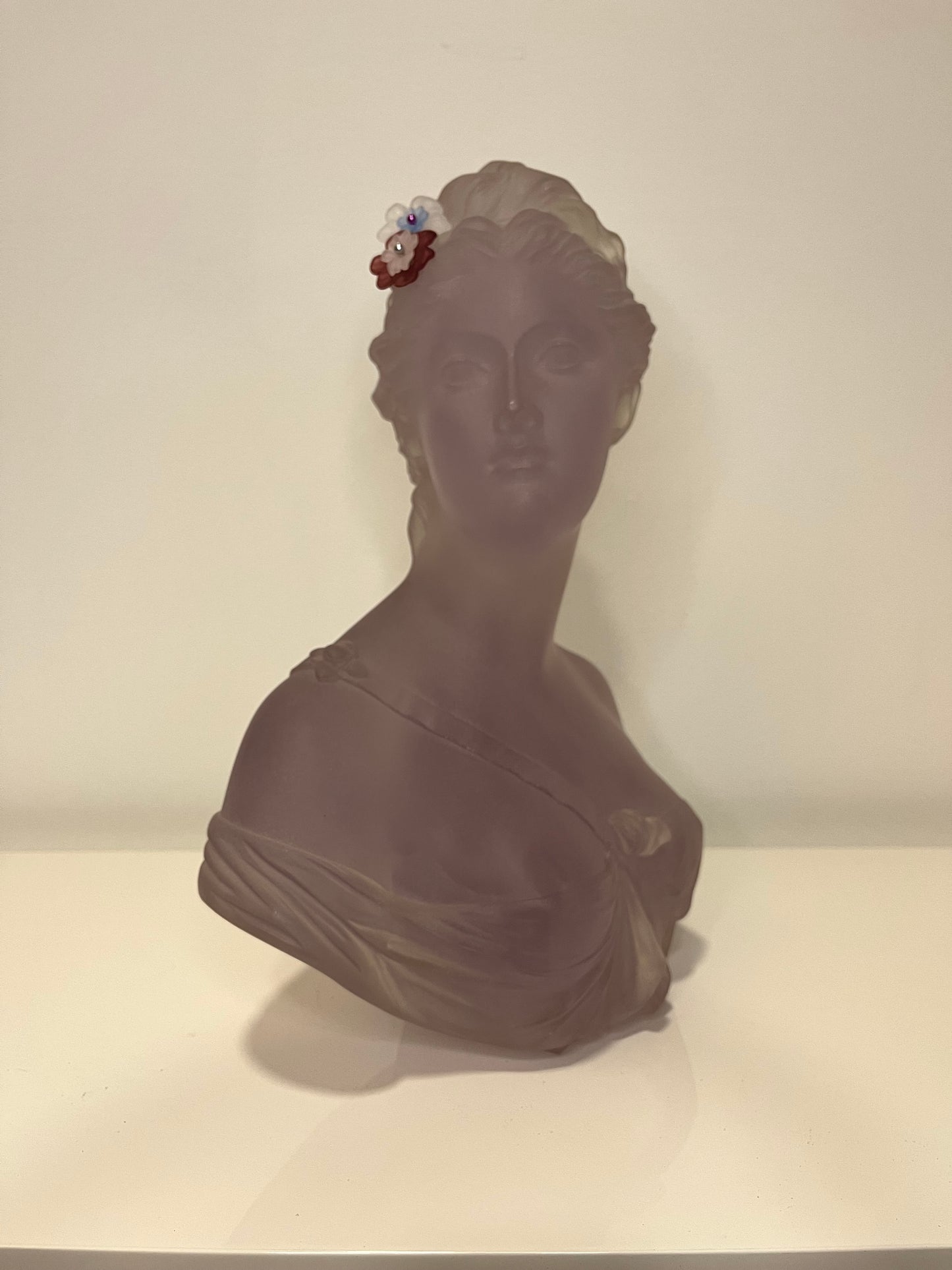 Postmodern Neoclassical Style Lucite Bust